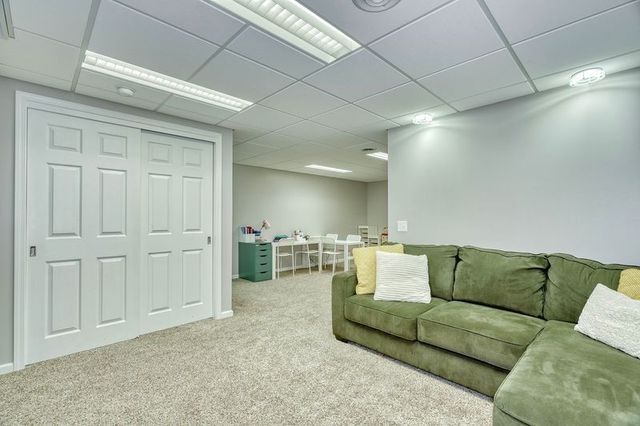 1027 Pondbrook Point, Webster, NY 14580