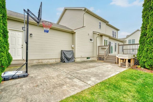 1027 Pondbrook Point, Webster, NY 14580