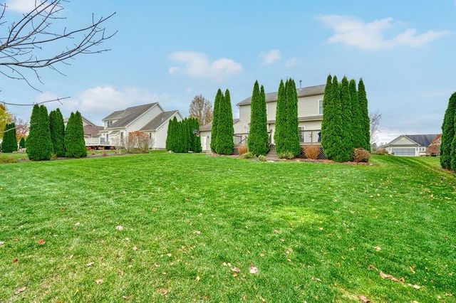 1027 Pondbrook Point, Webster, NY 14580