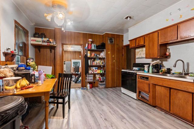 1352 DAY STREET, Green Bay, WI 54302