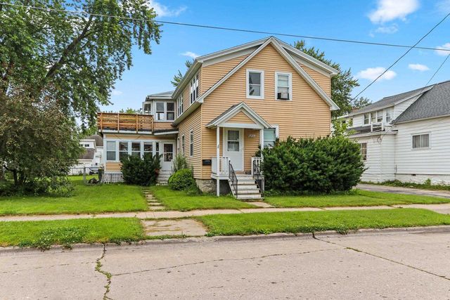 1352 DAY STREET, Green Bay, WI 54302