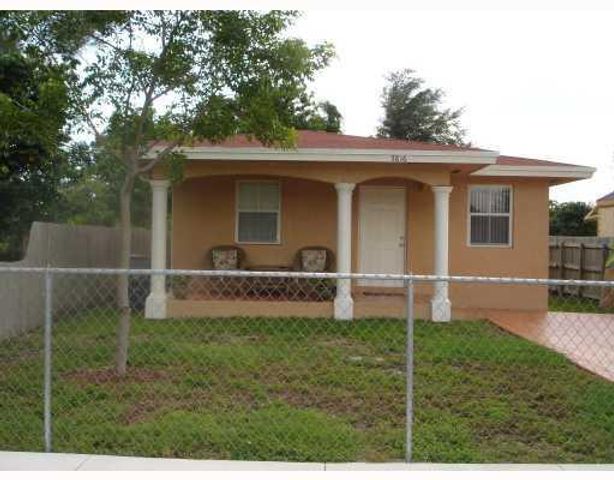 5816 Lincoln Street, Hollywood, FL 33021