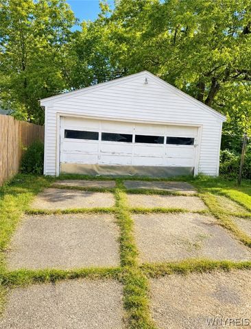 41 Schreck Avenue, Buffalo, NY 14215