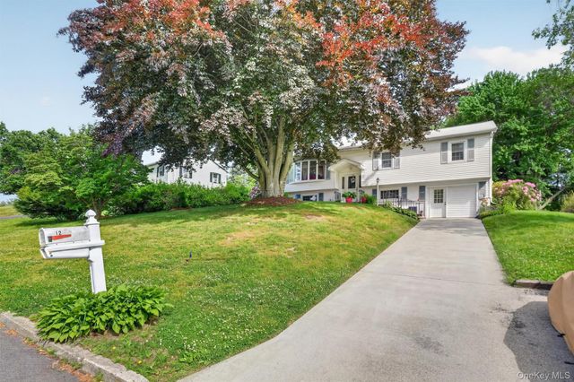 12 Dwyer Lane, Wappingers Falls, NY 12590