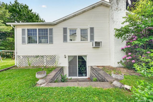 12 Dwyer Lane, Wappingers Falls, NY 12590
