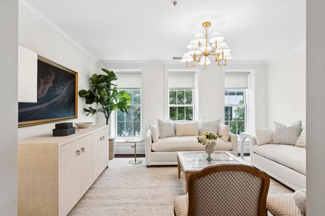 728 S Shelmore Boulevard 201, Mount Pleasant, SC 29464