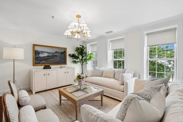 728 S Shelmore Boulevard 201, Mount Pleasant, SC 29464