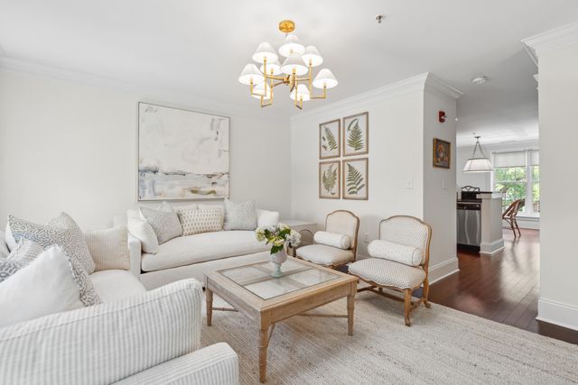 728 S Shelmore Boulevard 201, Mount Pleasant, SC 29464