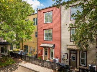 728 S Shelmore Boulevard 201, Mount Pleasant, SC 29464