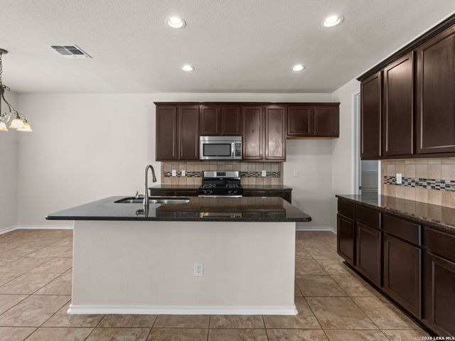 3918 WOODBRIDGE WAY, San Antonio, TX 78257