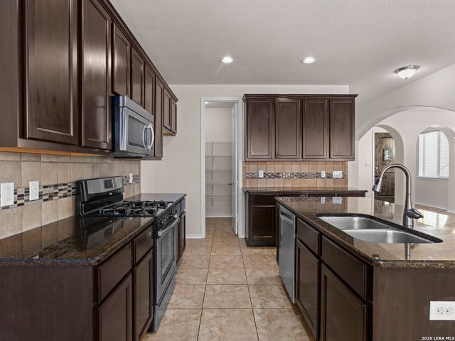 3918 WOODBRIDGE WAY, San Antonio, TX 78257