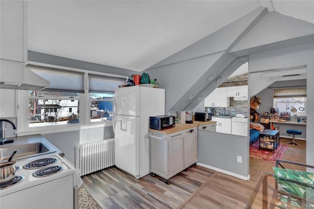 233 Sears Road, West Islip, NY 11795