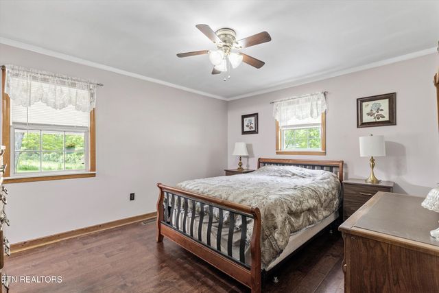 9438 Morgan County Hwy, Sunbright, TN 37872