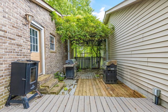 9438 Morgan County Hwy, Sunbright, TN 37872