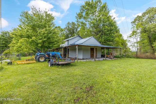 9438 Morgan County Hwy, Sunbright, TN 37872