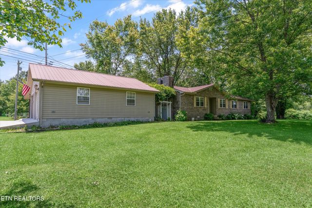 9438 Morgan County Hwy, Sunbright, TN 37872