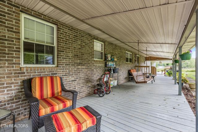 9438 Morgan County Hwy, Sunbright, TN 37872