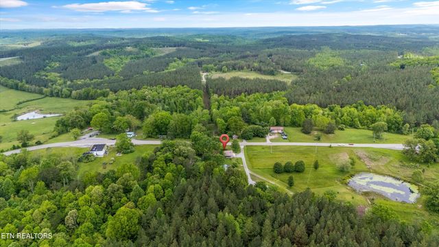 9438 Morgan County Hwy, Sunbright, TN 37872