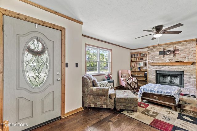 9438 Morgan County Hwy, Sunbright, TN 37872