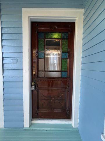 613 14th Street, Galveston, TX 77550