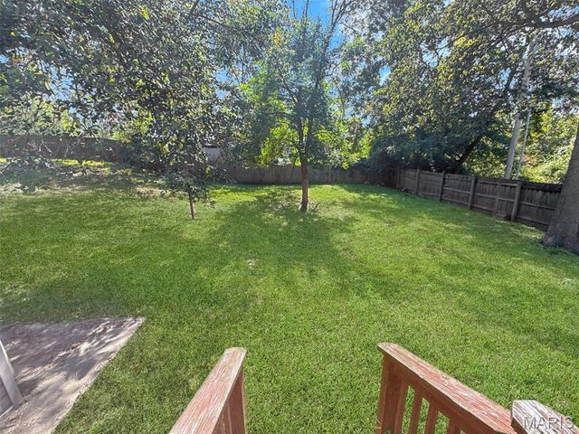 1749 Sinnott Circle, Independence, MO 64050