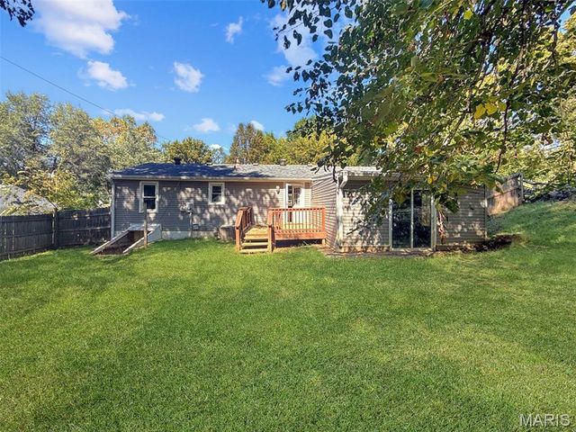 1749 Sinnott Circle, Independence, MO 64050