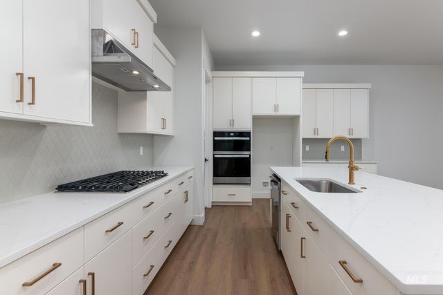 5174 W River Oaks Dr, Meridian, ID 83646