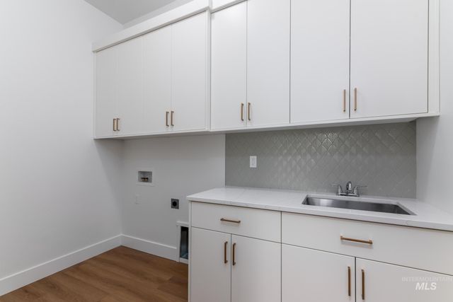 5174 W River Oaks Dr, Meridian, ID 83646