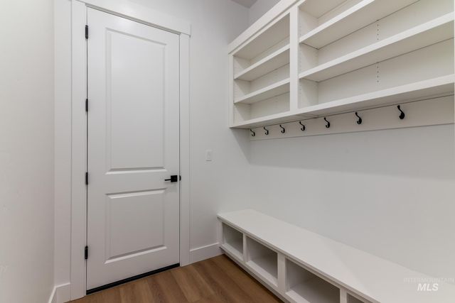 5174 W River Oaks Dr, Meridian, ID 83646