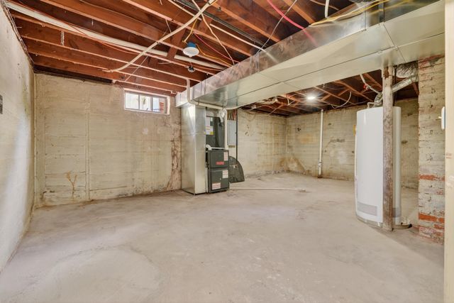 211 N Oliver, Wichita, KS 67208
