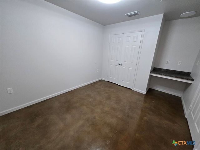 1037 W Court Street B, Seguin, TX 78155