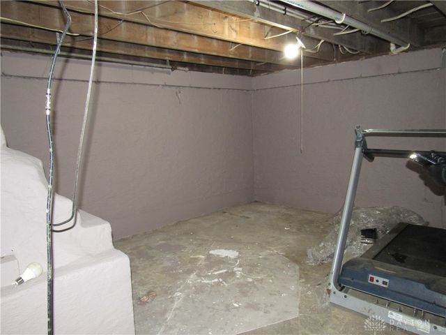 2247 Esmeralda Avenue, Dayton, OH 45406