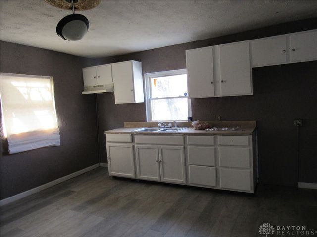 2247 Esmeralda Avenue, Dayton, OH 45406