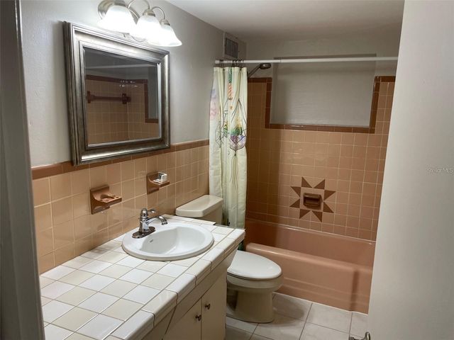 5626 ILLINOIS AVENUE, New Port Richey, FL 34652