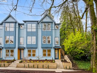2476 Se Lincoln St, Portland, OR 97214
