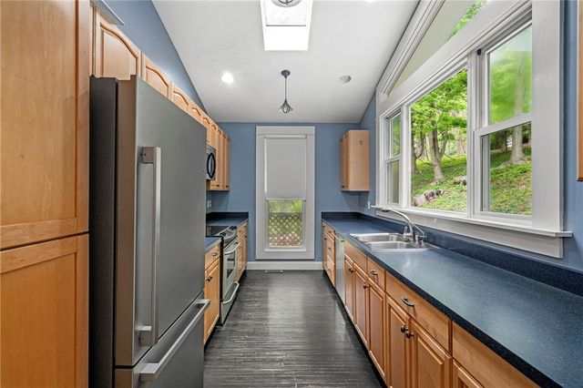 301 Redgate Rd, Aleppo, PA 15143
