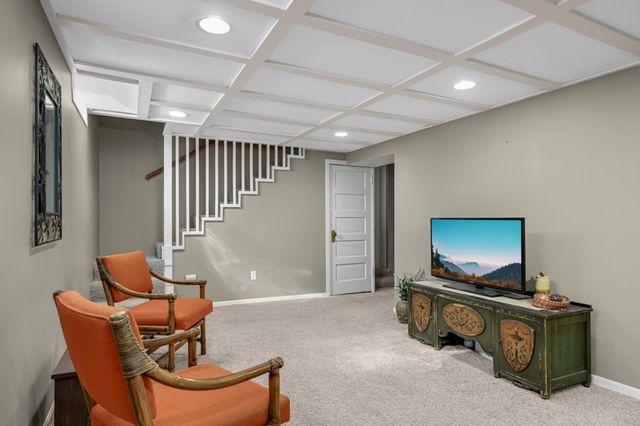 5036 Zenith Avenue S, Minneapolis, MN 55410