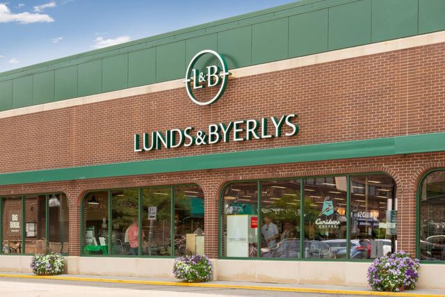 5036 Zenith Avenue S, Minneapolis, MN 55410