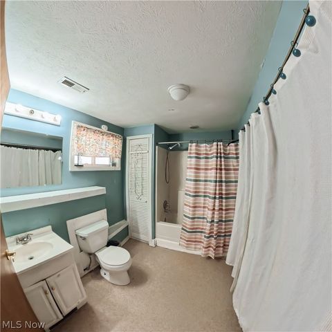 4401 9th Avenue, Vienna, WV 26105