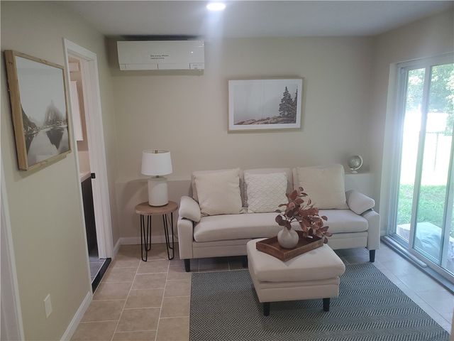 5 Ludlow Street, Johnston, RI 02919