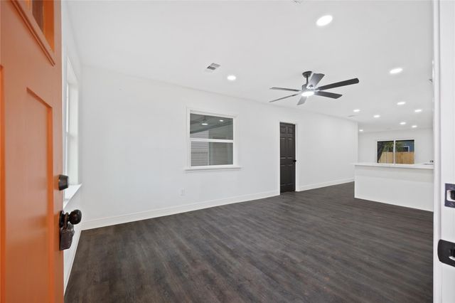 125 Bolden Street, Houston, TX 77029