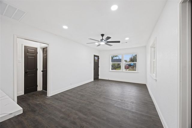 125 Bolden Street, Houston, TX 77029
