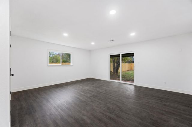 125 Bolden Street, Houston, TX 77029