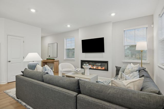 11041 203rd Street W, Lakeville, MN 55044