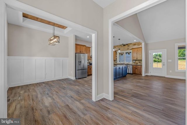 106 OAK CREST DR, Kearneysville, WV 25430