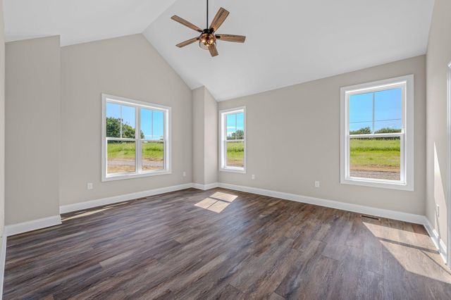 106 OAK CREST DR, Kearneysville, WV 25430