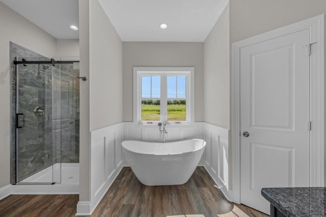 106 OAK CREST DR, Kearneysville, WV 25430