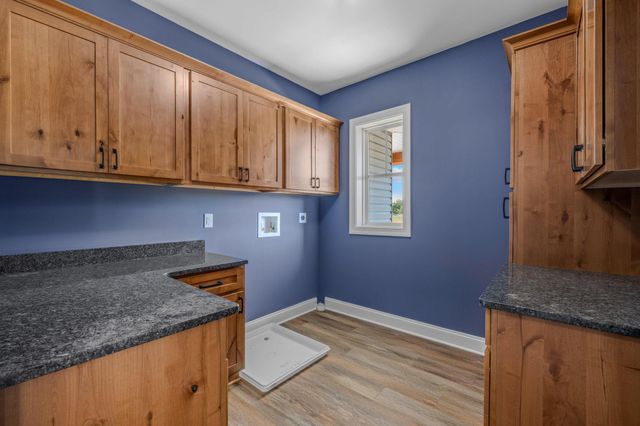 106 OAK CREST DR, Kearneysville, WV 25430