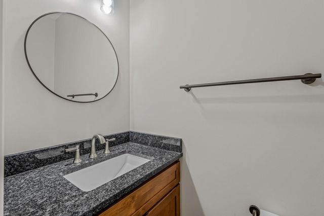 106 OAK CREST DR, Kearneysville, WV 25430