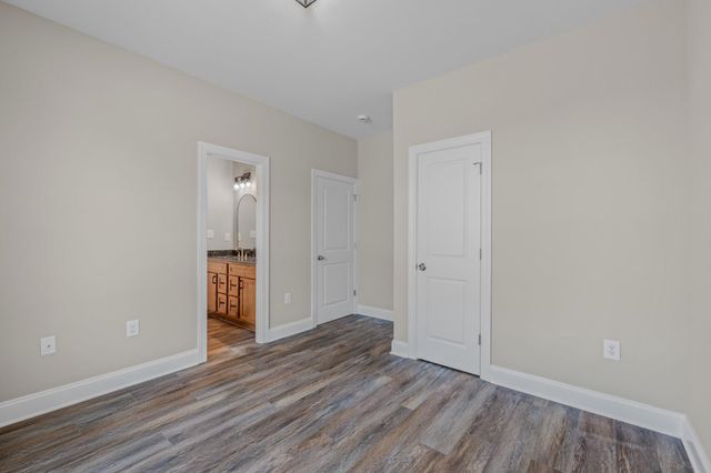 106 OAK CREST DR, Kearneysville, WV 25430